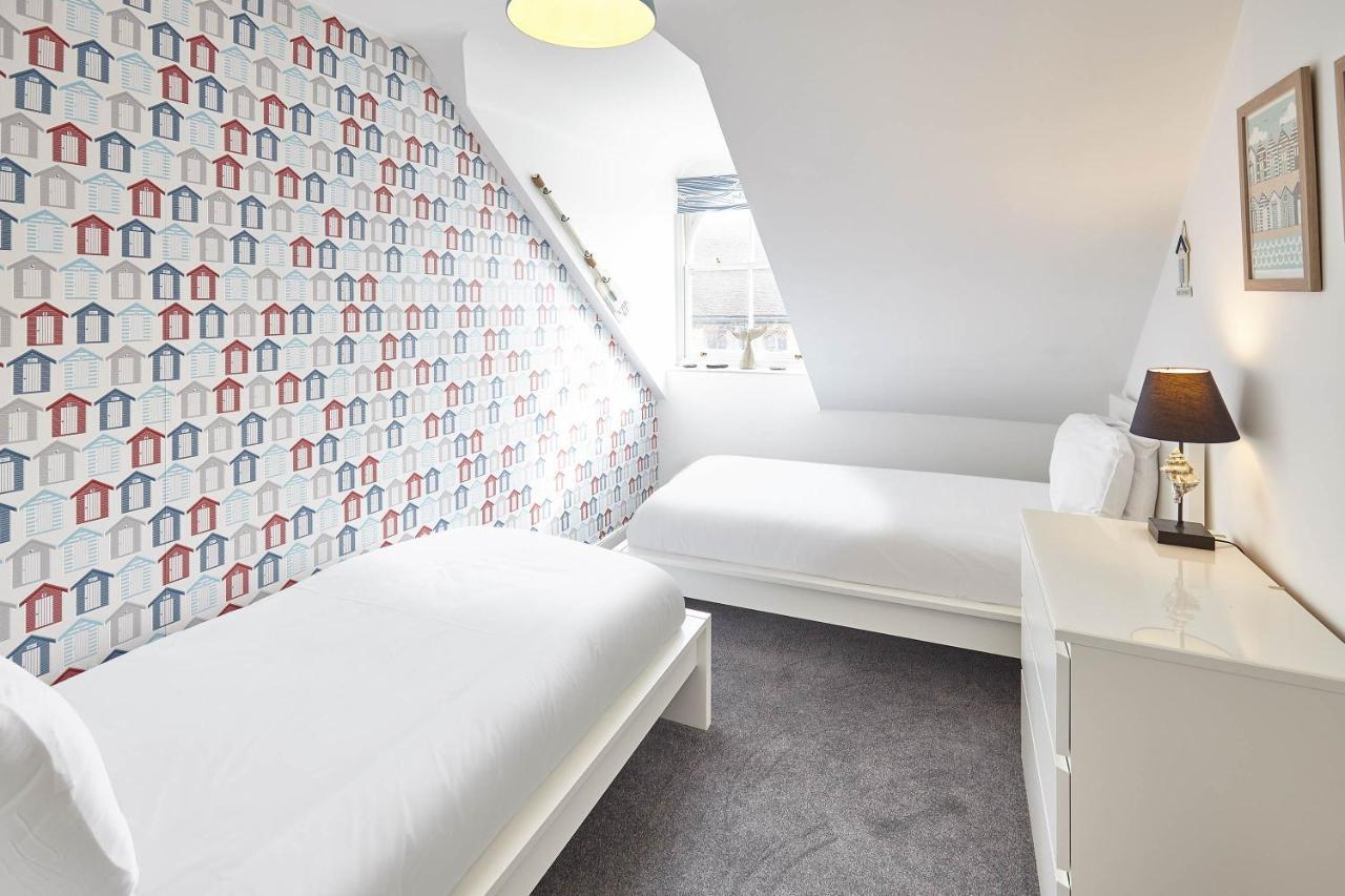 Host & - The Pearl Apartment Whitby